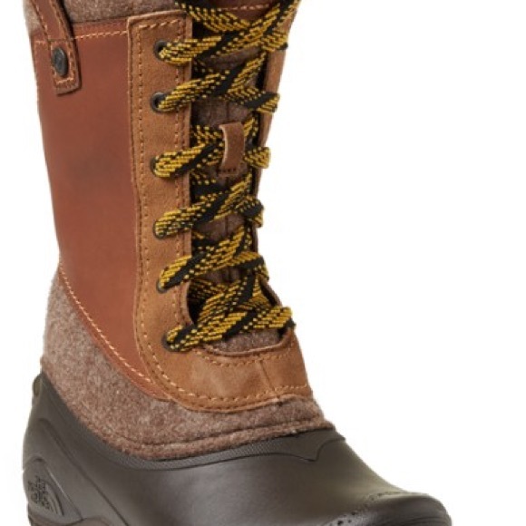 The North Face Shellista III Booties - size 6 M - Picture 3 of 5